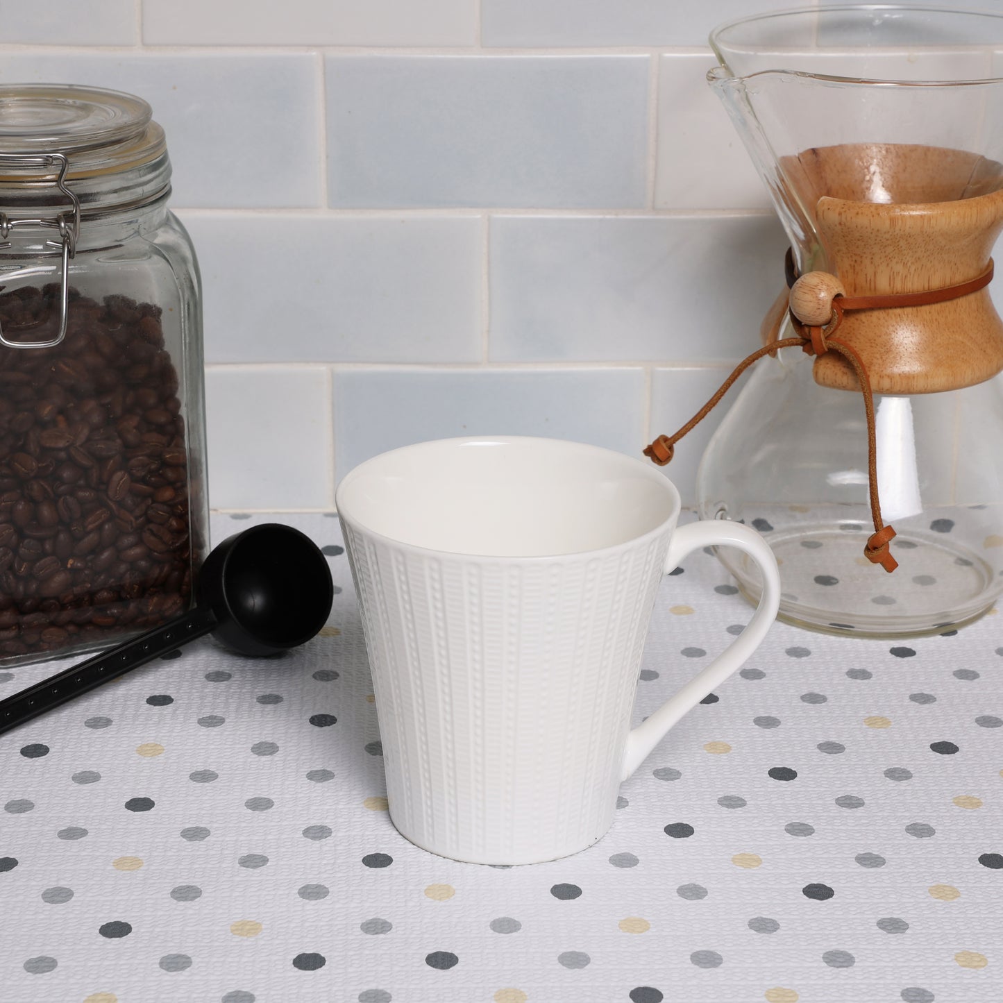 Con-Tact® Brand Grip Prints™, Non-Adhesive, Dottie Gray