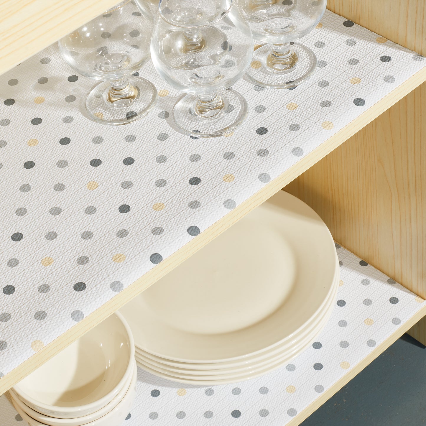 Con-Tact® Brand Grip Prints™, Non-Adhesive, Dottie Gray