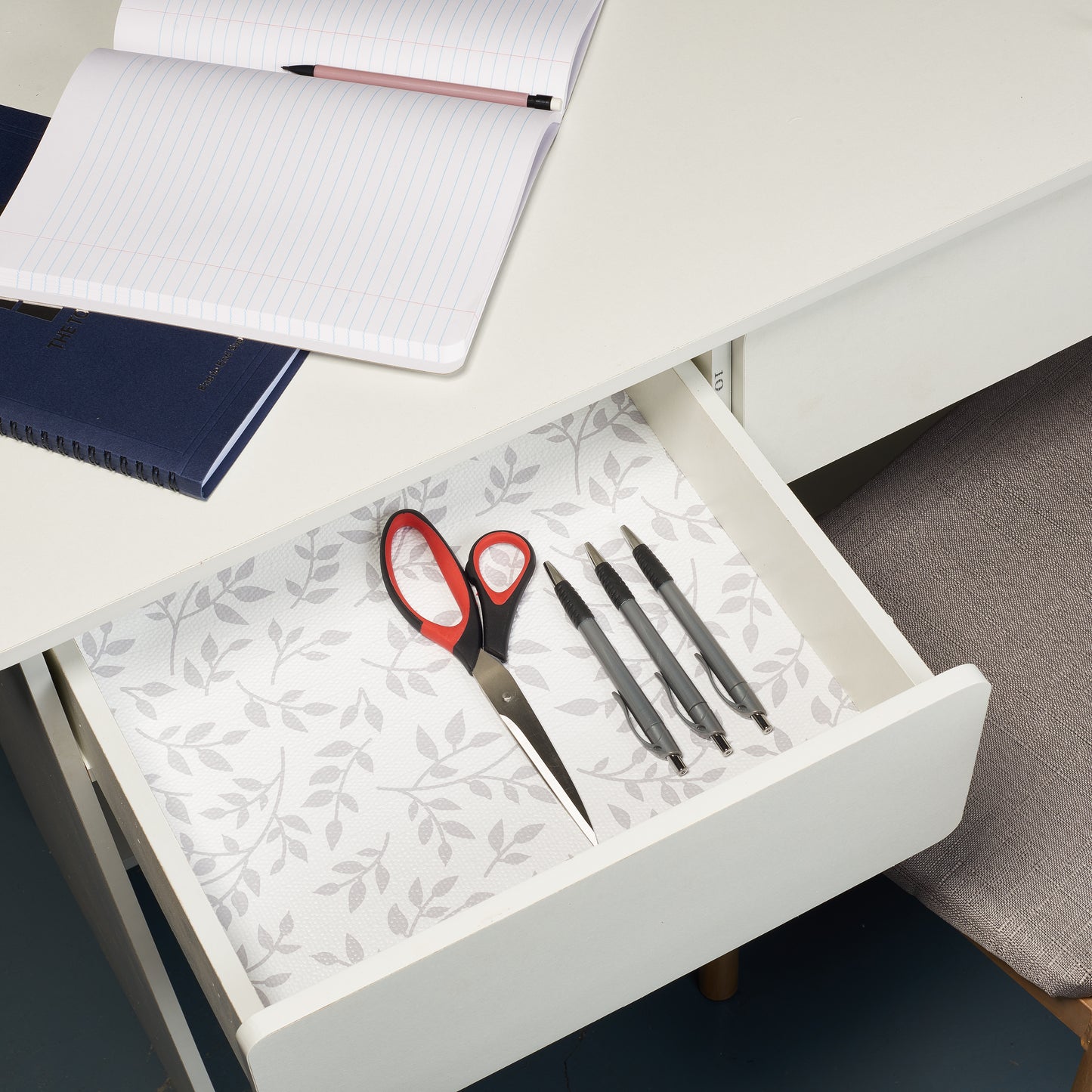 Con-Tact® Brand Grip Prints™, Non-Adhesive, Laurus Gray