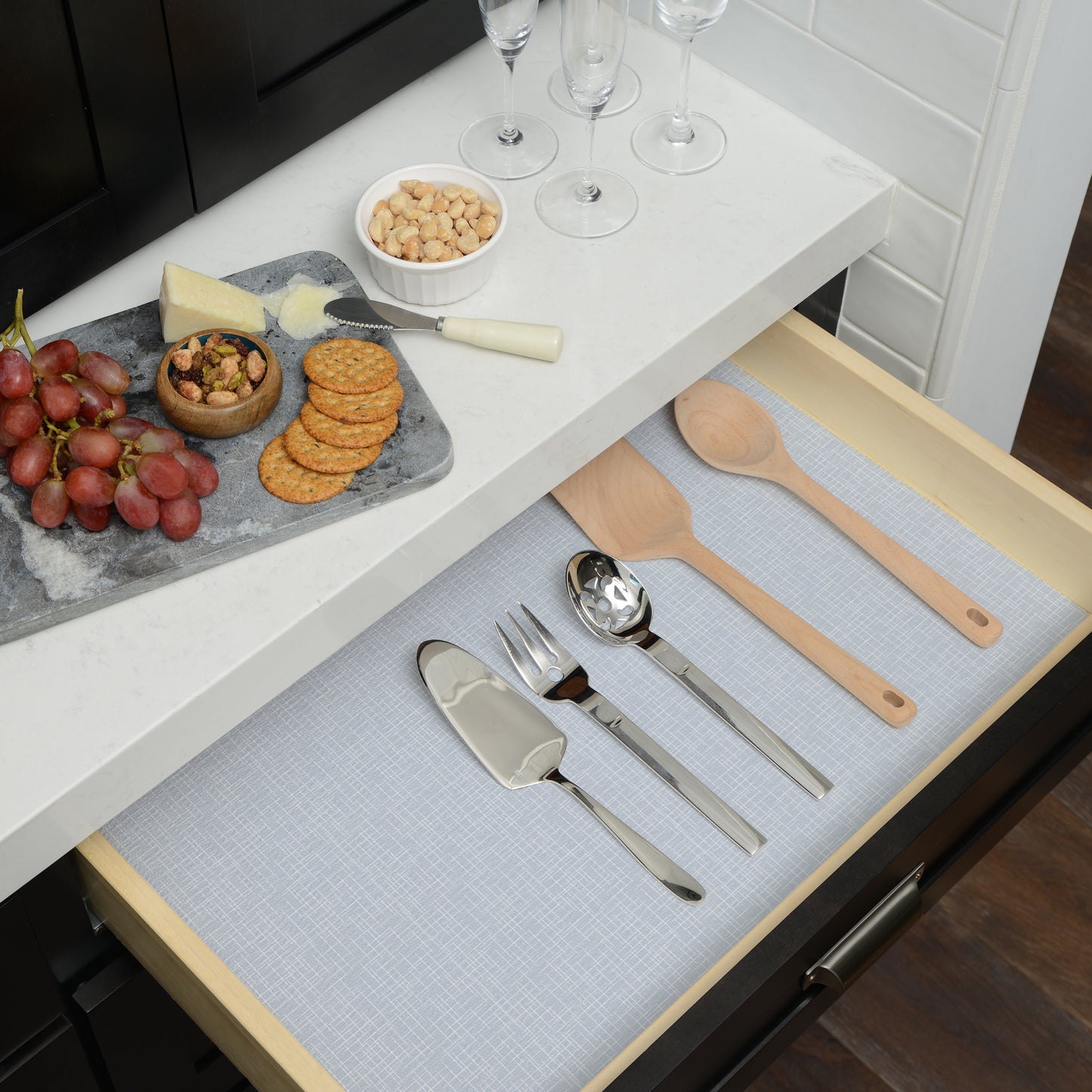 Con-Tact® Brand Grip Prints™, Non-Adhesive, Linen Pewter