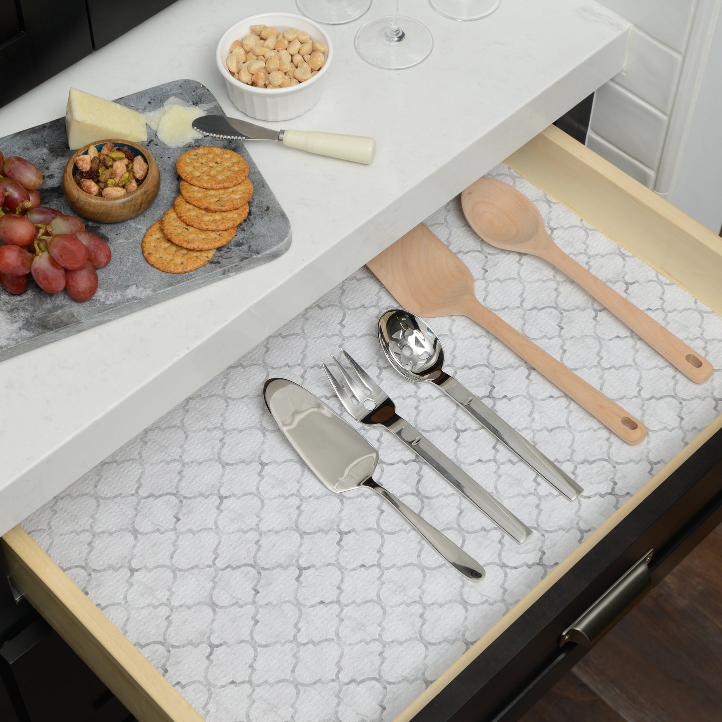 Con-Tact® Brand Grip Prints™, Non-Adhesive, Moroccan Marble