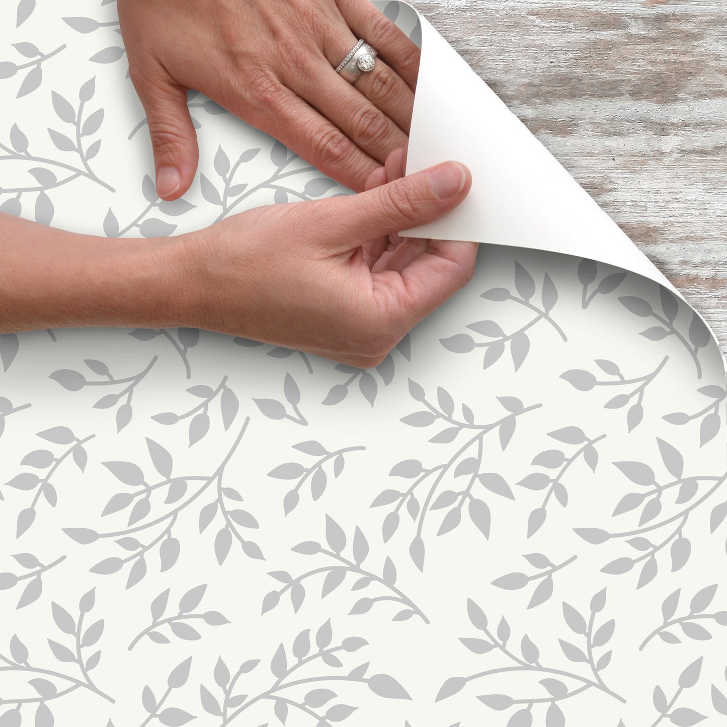 Con-Tact® Brand Creative Covering™ – Removable Self-Adhesive Shelf Liner, Laurus Gray