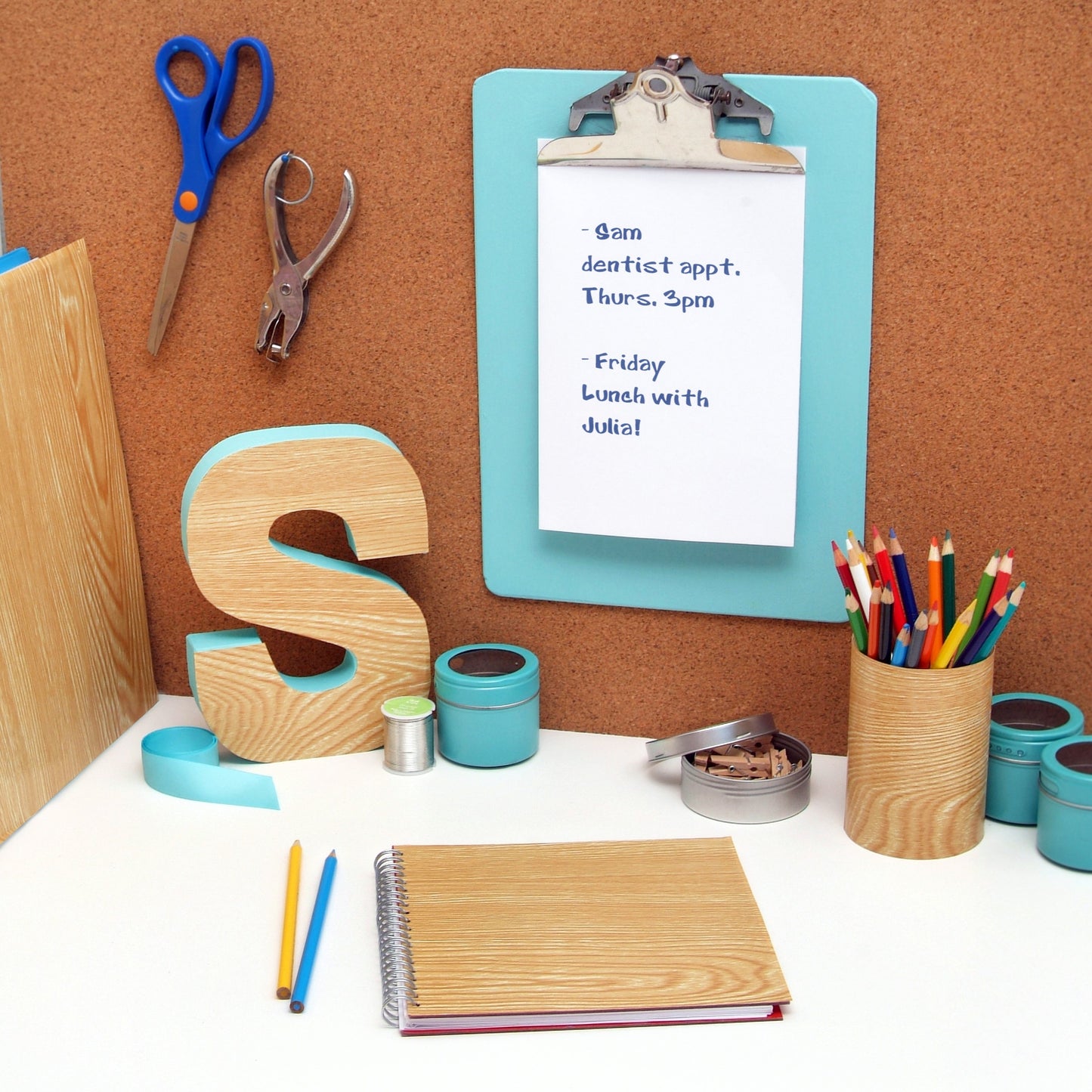 Creative Covering™, Peel & Stick, Easy to Use, Removable Self-Adhesive - Solid Color - Cork