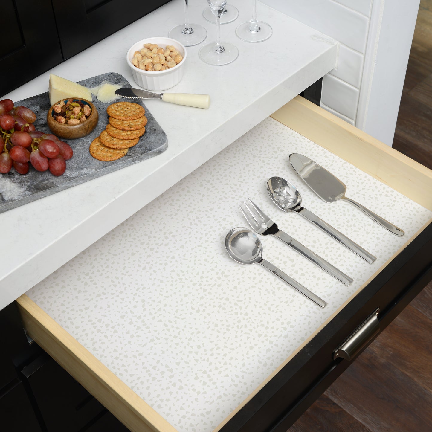 Con-Tact® Brand Creative Covering™ – Removable Self-Adhesive Shelf Liner, Terrazzo Bone
