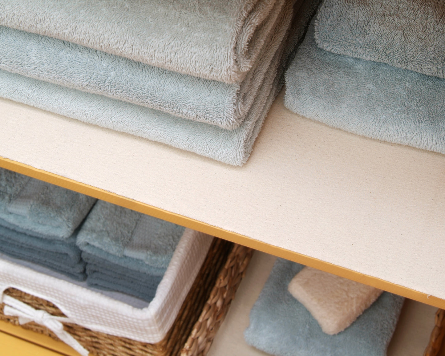 Natural canvas textured shelf liner.