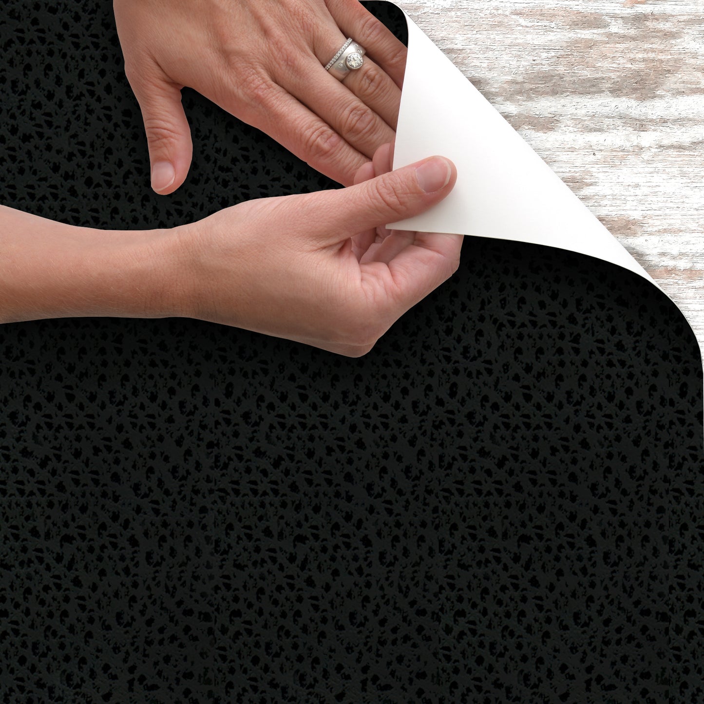Con-Tact® Brand Creative Covering™ – Removable Self-Adhesive Shelf Liner, Self-Adhesive Faux Leather Black