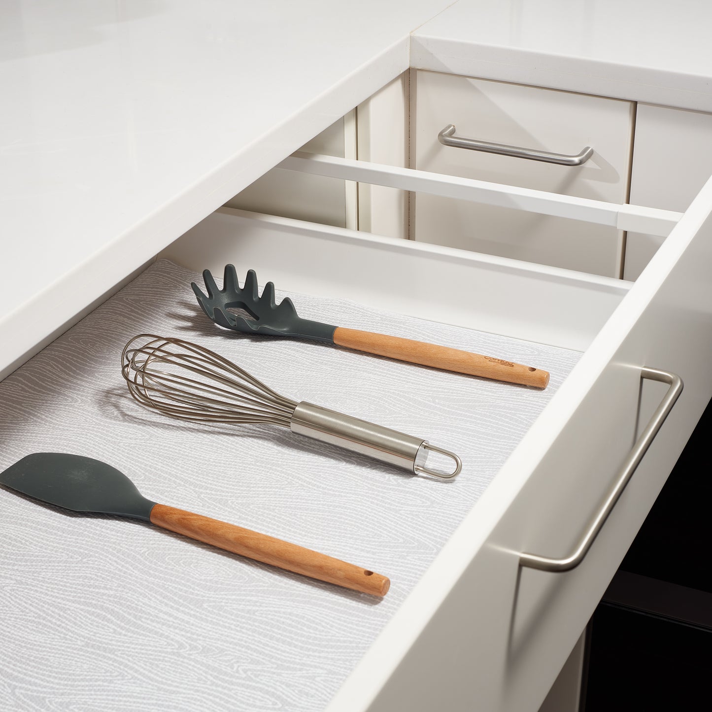 Con-Tact® Brand Grip Prints™, Non-Adhesive, Simple Woodgrain Gray