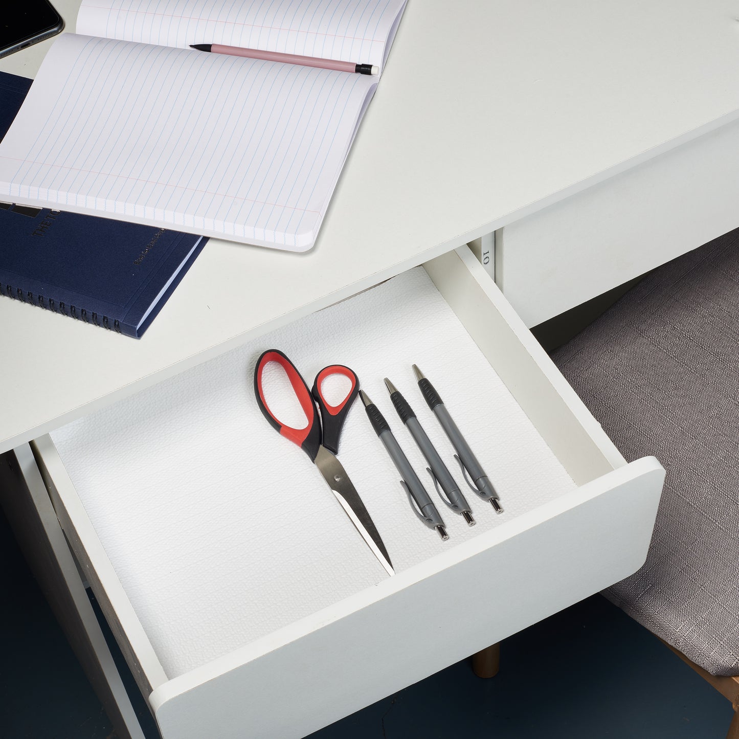 Con-Tact® Brand Grip Prints™, Non-Adhesive, White