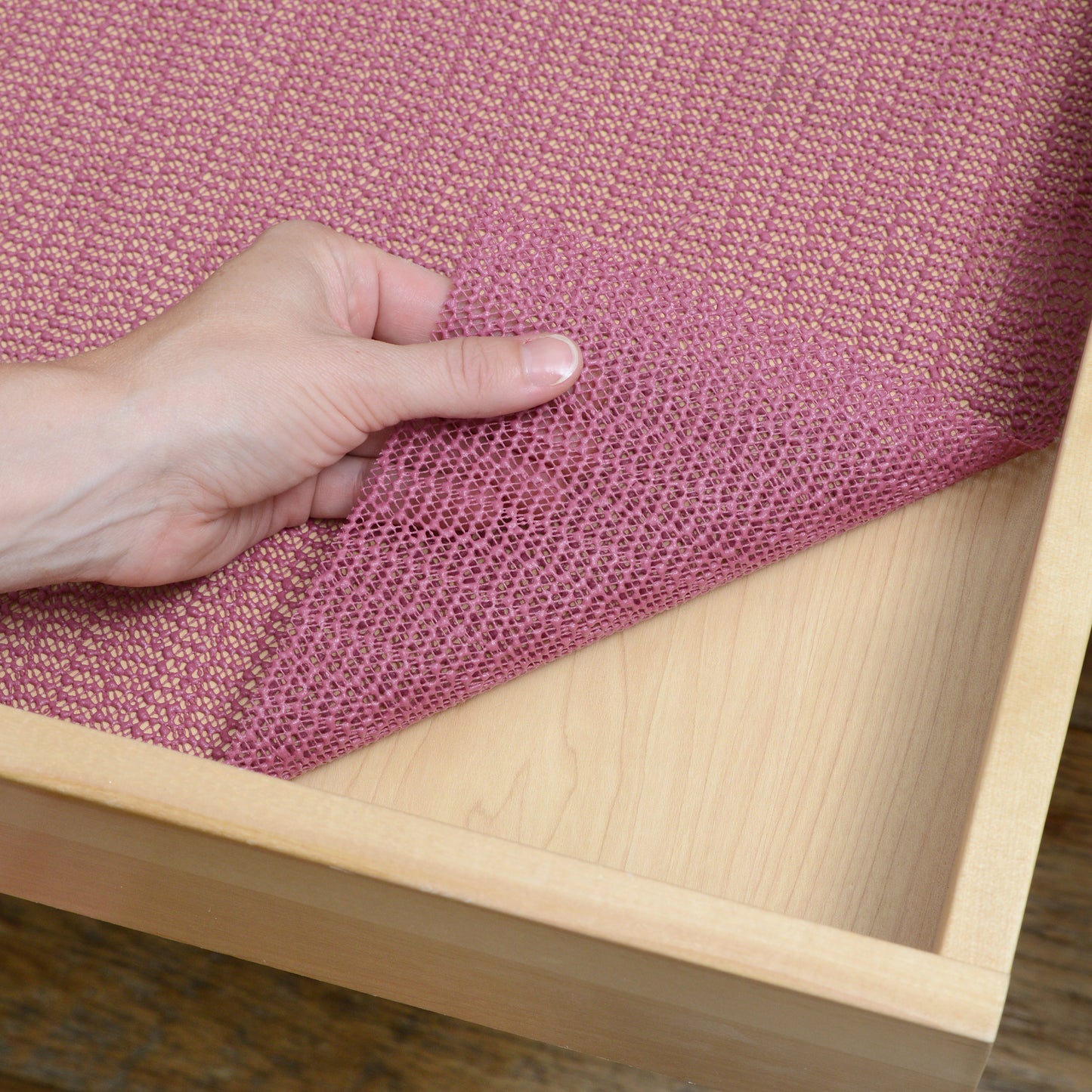 Con-Tact® Brand Grip – Grip Shelf Liner, Berry